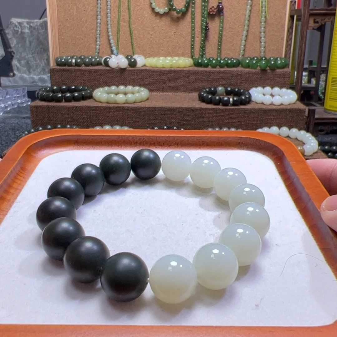 和田玉（糖玉）未镶嵌手链