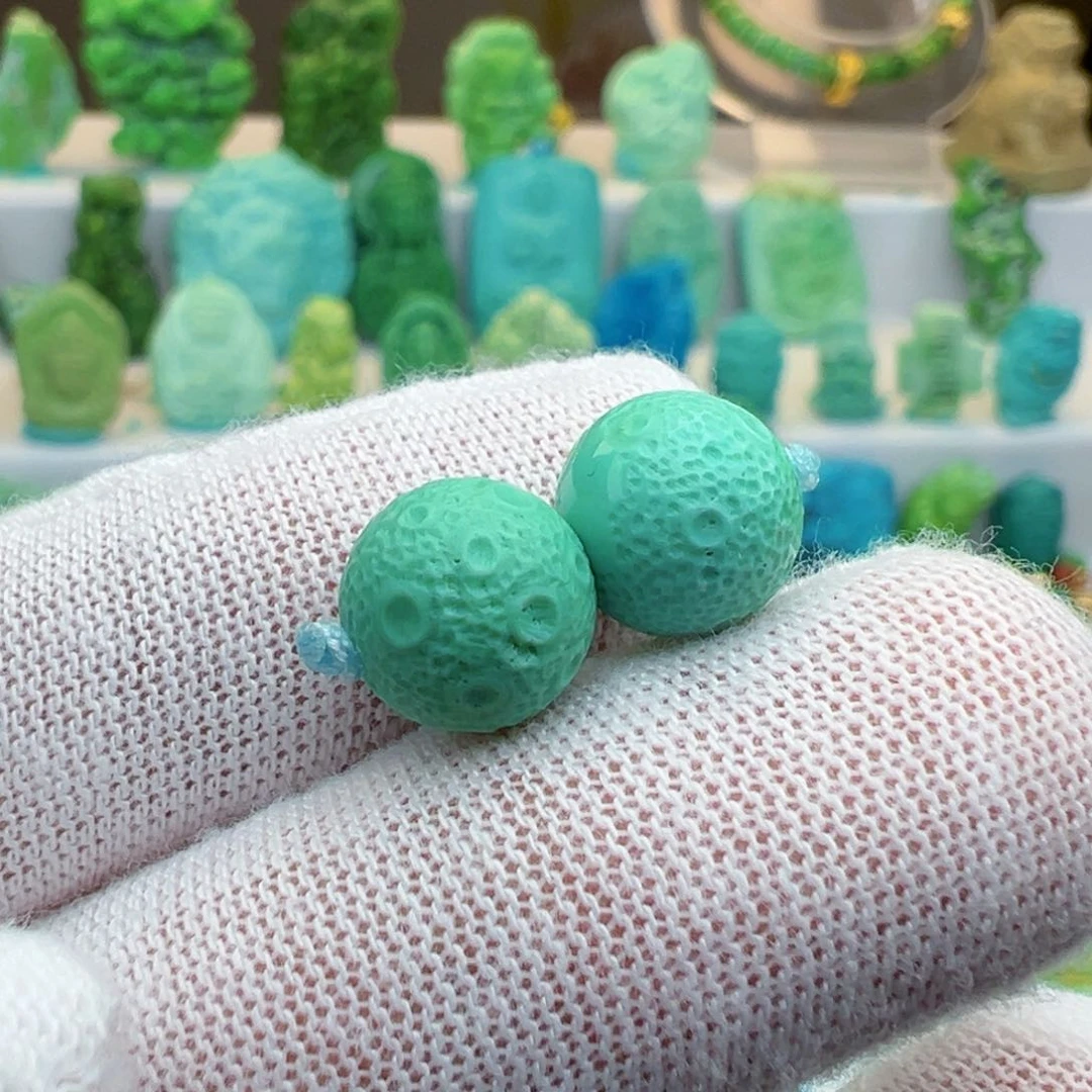 绿松石未镶嵌主播、何丽7*8