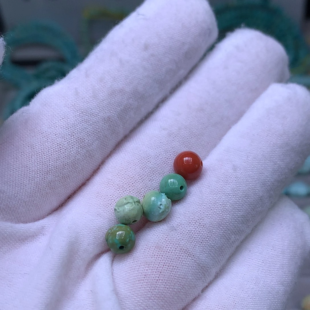 南红玛瑙未镶嵌珠宝奇石