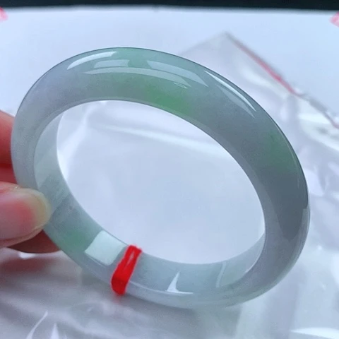 翡翠手镯未镶嵌48 号翡翠手镯