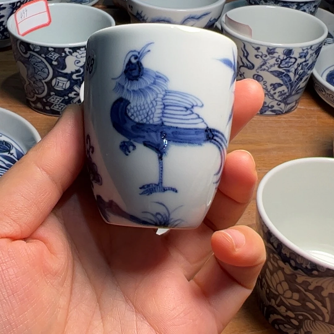 345567777778888999977