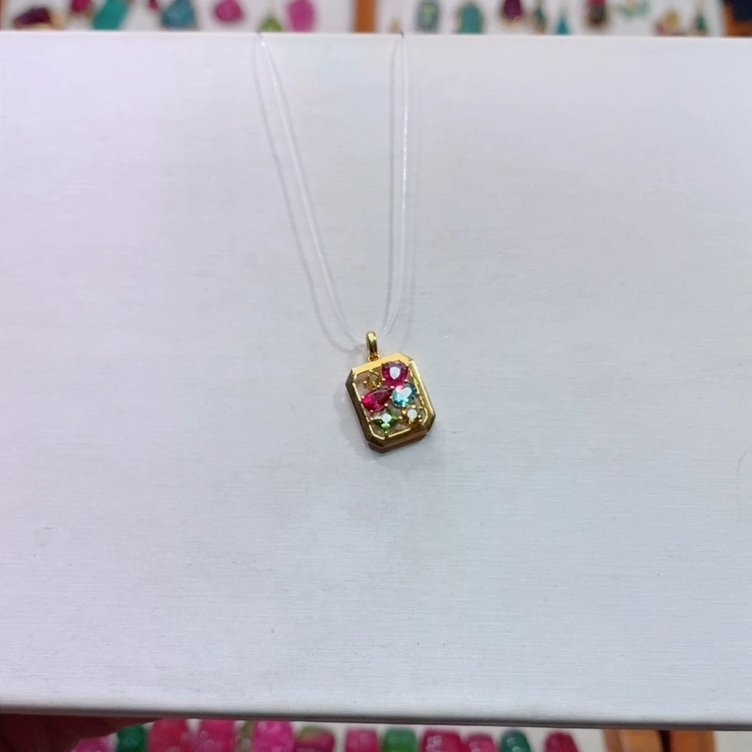 18K金镶嵌吊坠m碧玺