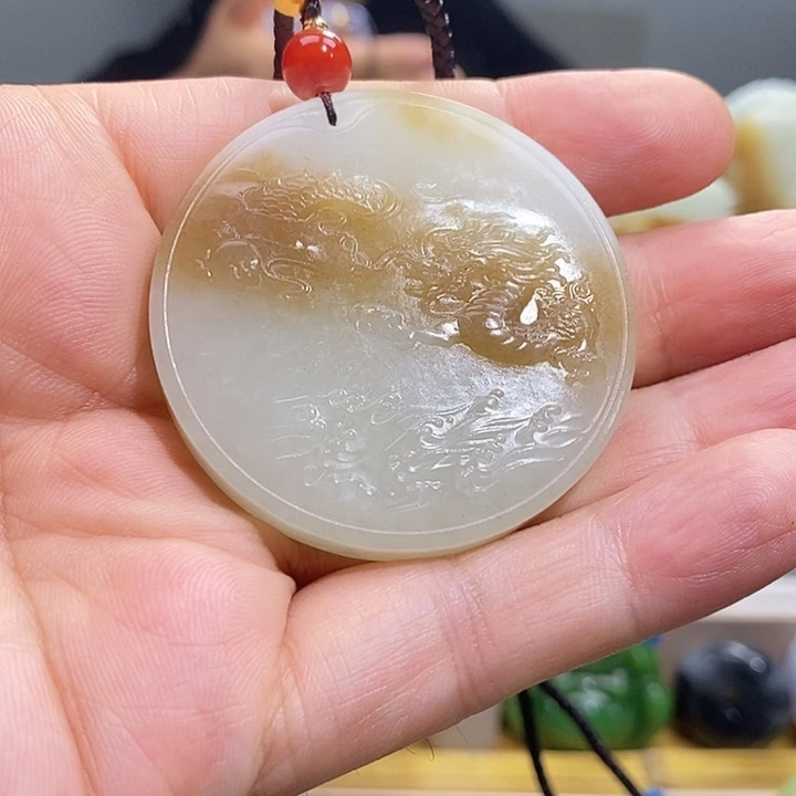 颈饰未镶嵌和田玉