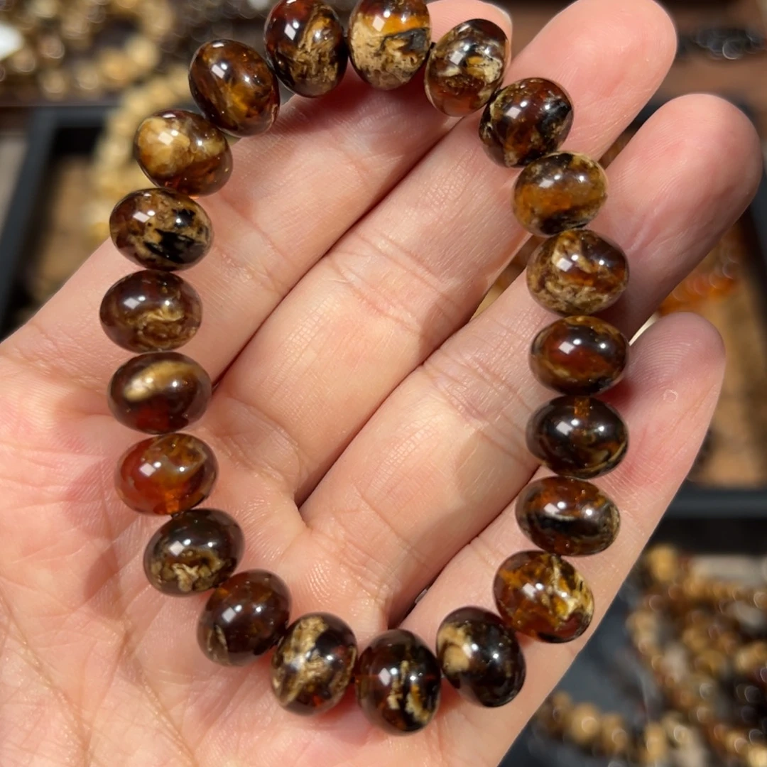 琥珀未镶嵌裸石抚顺琥珀