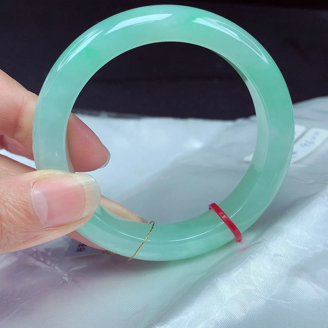 翡翠手镯未镶嵌54圈073