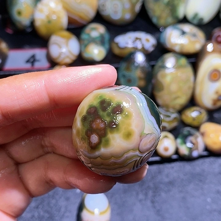 未镶嵌玛瑙/玉髓珠宝奇石
