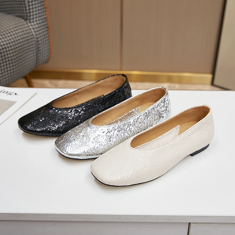 005木马公园MMGY蛇鳞头层牛皮小香风时尚单鞋女