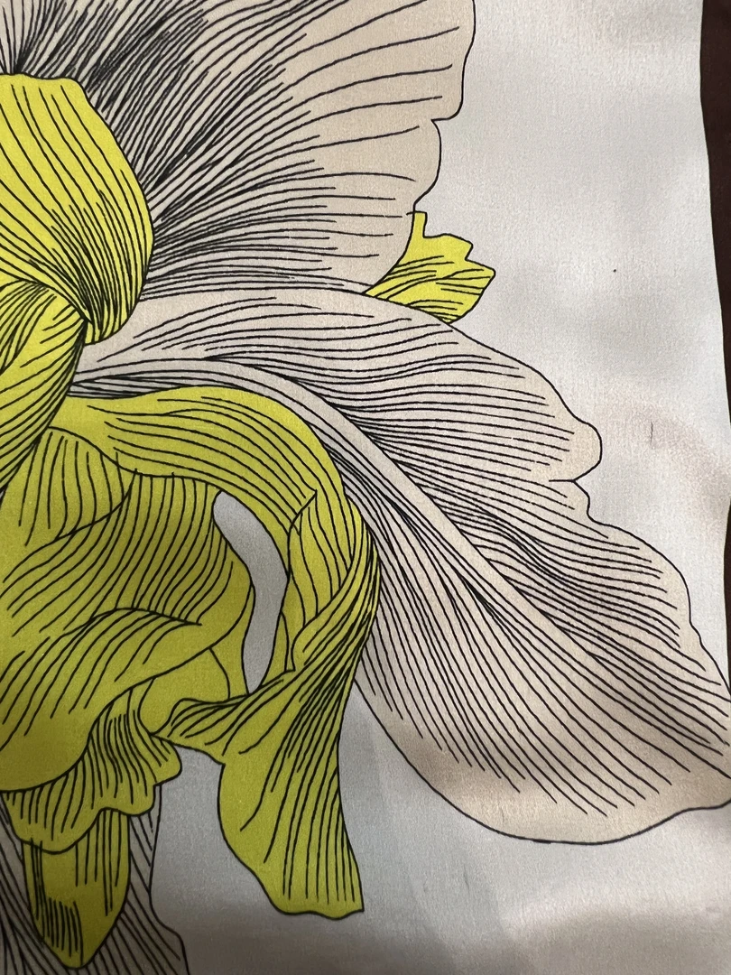 【100%桑蚕丝】【微瑕】杭州真丝桑蚕丝方巾90x90百搭时尚