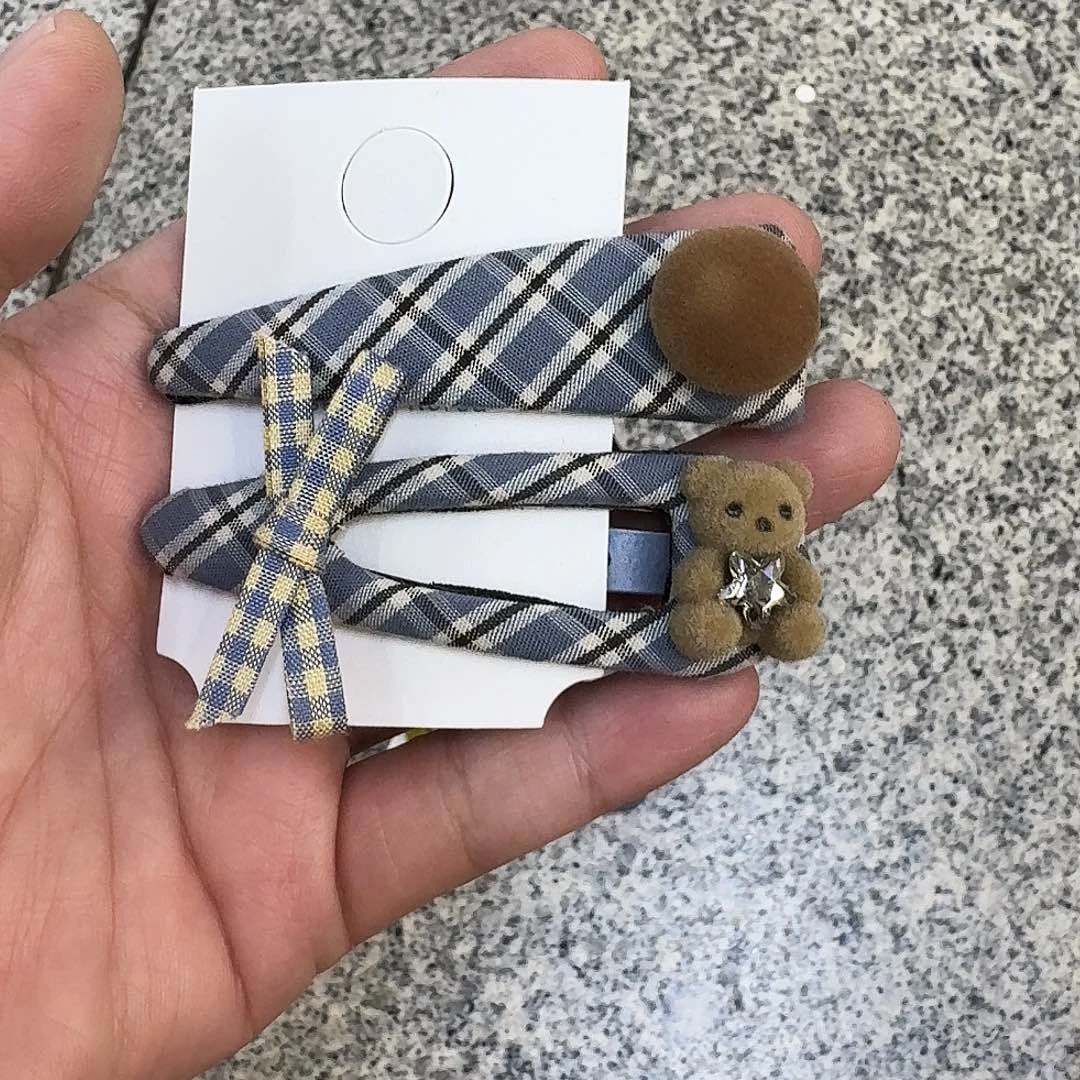 非金属无蓝色格子熊