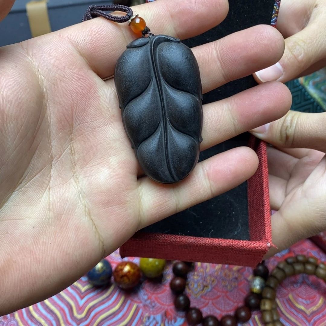 滴血莲花菩提吊坠