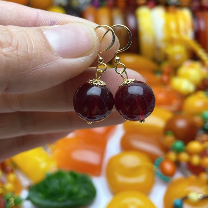 树脂制品11号红色耳坠
