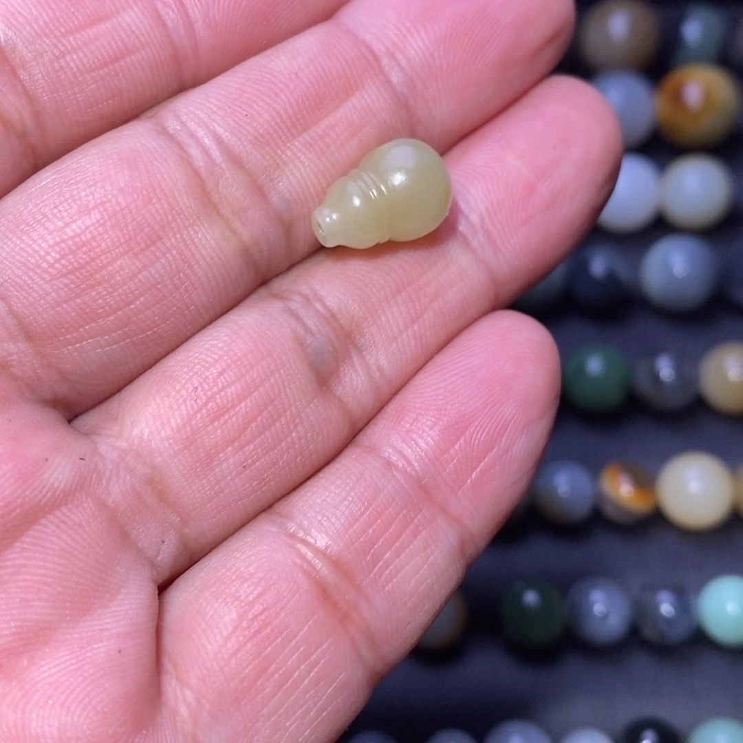 和田玉（糖玉）未镶嵌珠宝半成品