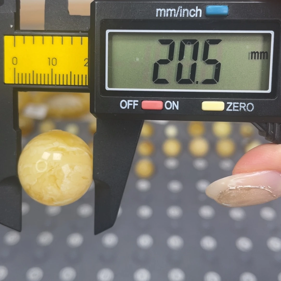 琥珀未镶嵌裸石116