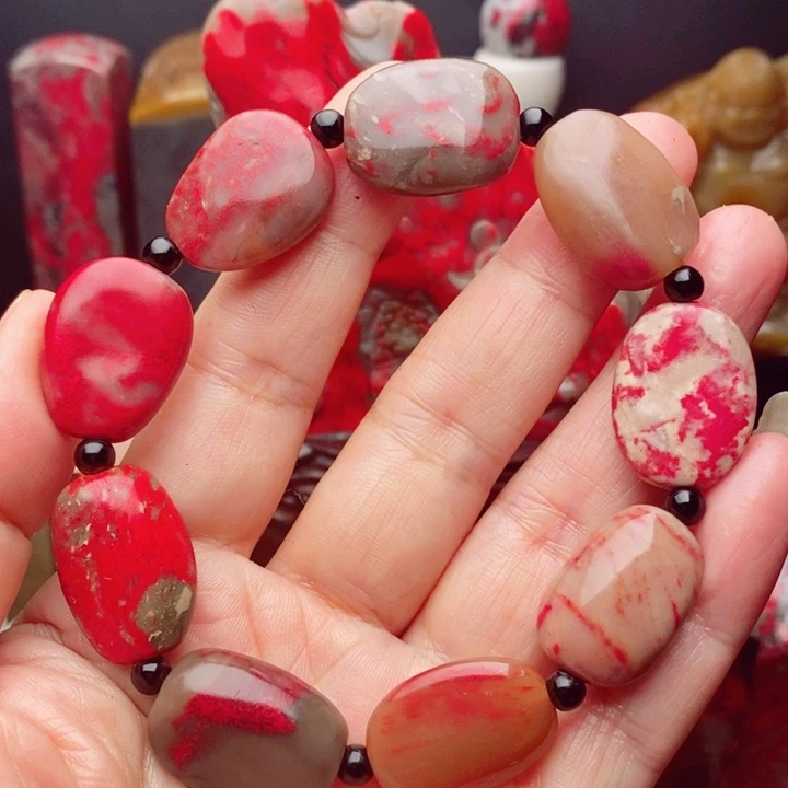 昌化鸡血石昌化鸡血石