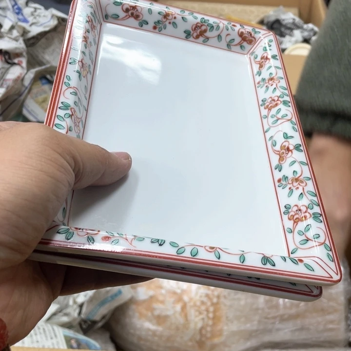 杯T****n瓷片哈哈哈哈哈