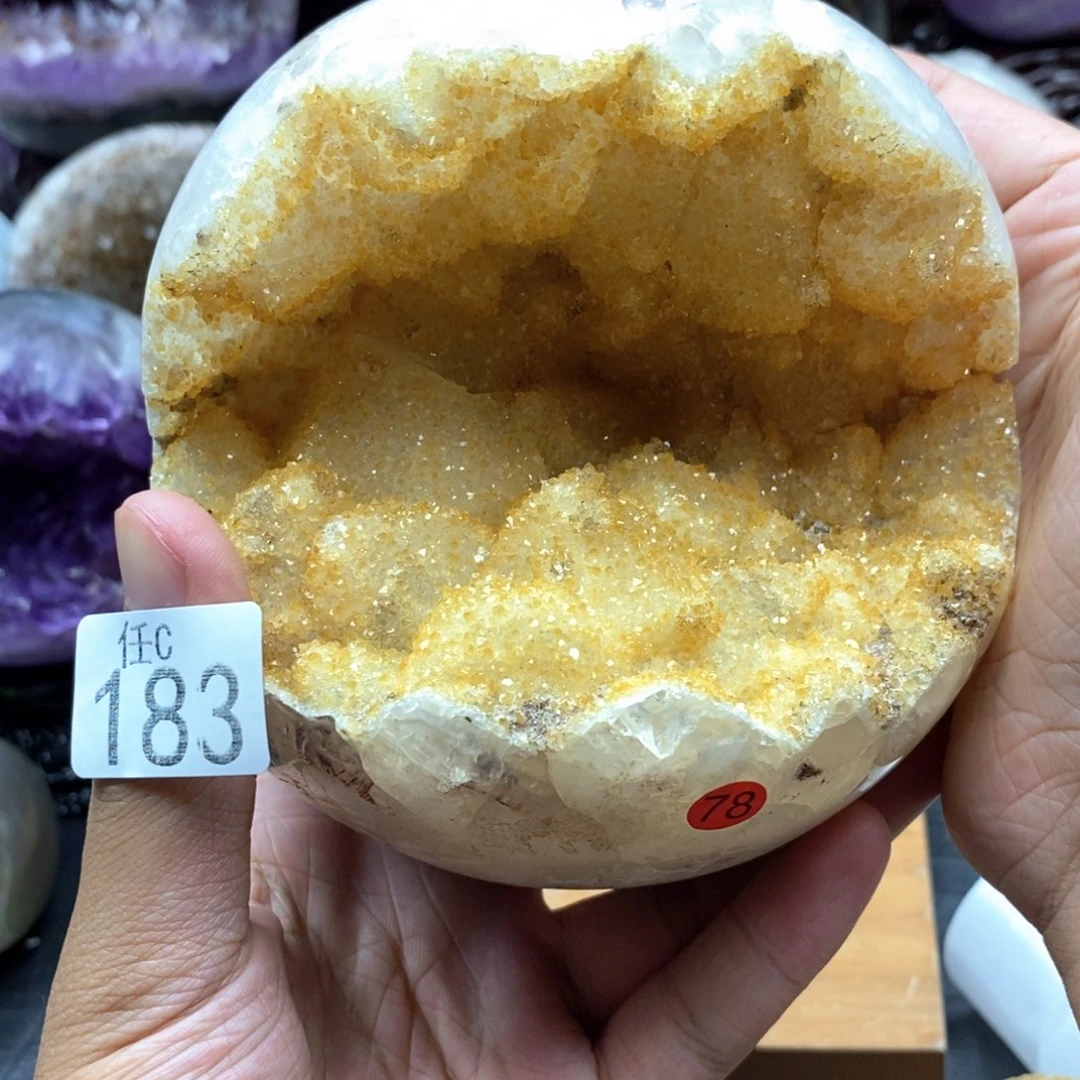 未镶嵌大型摆件（非配饰）水晶