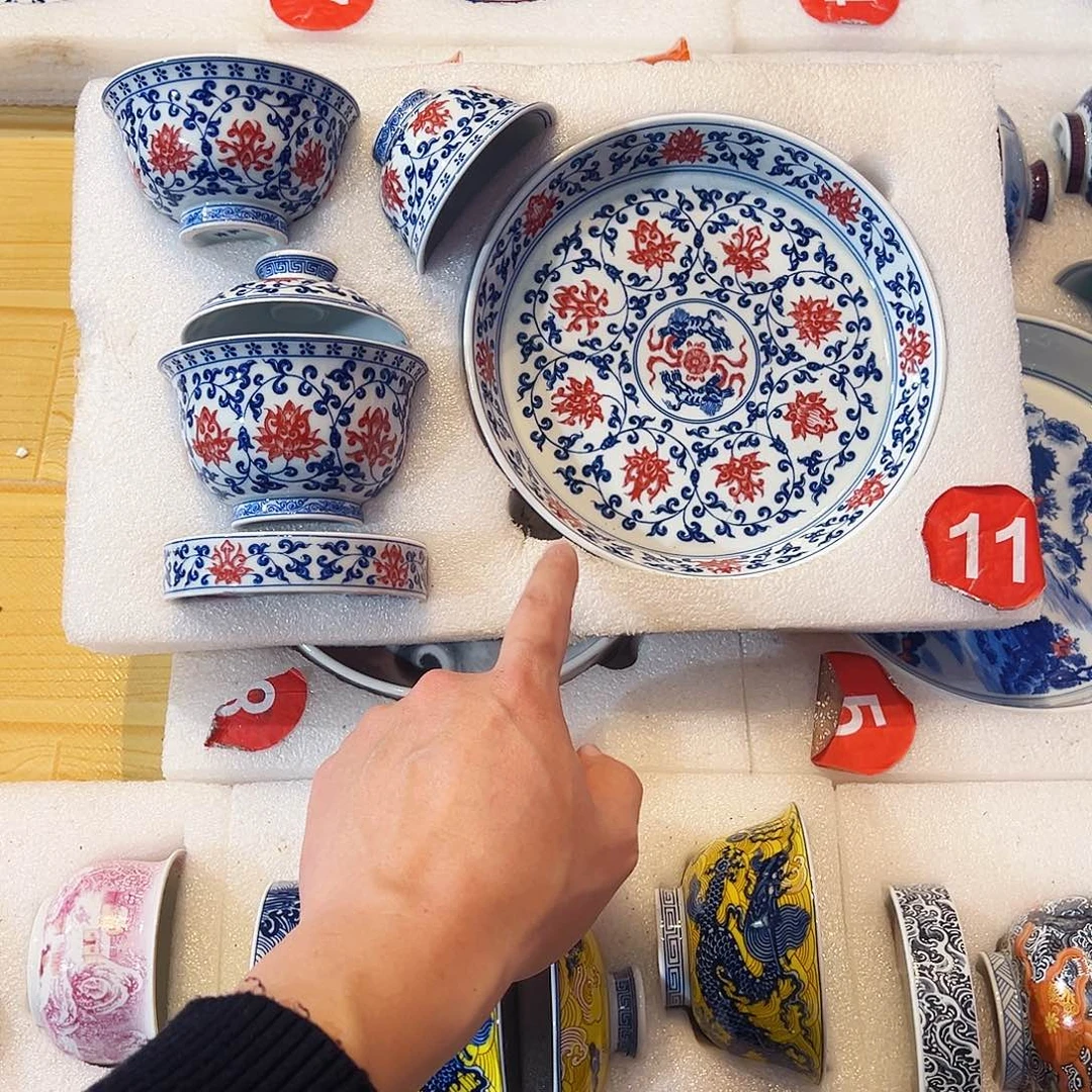 l***告釉里红缠枝莲五件套