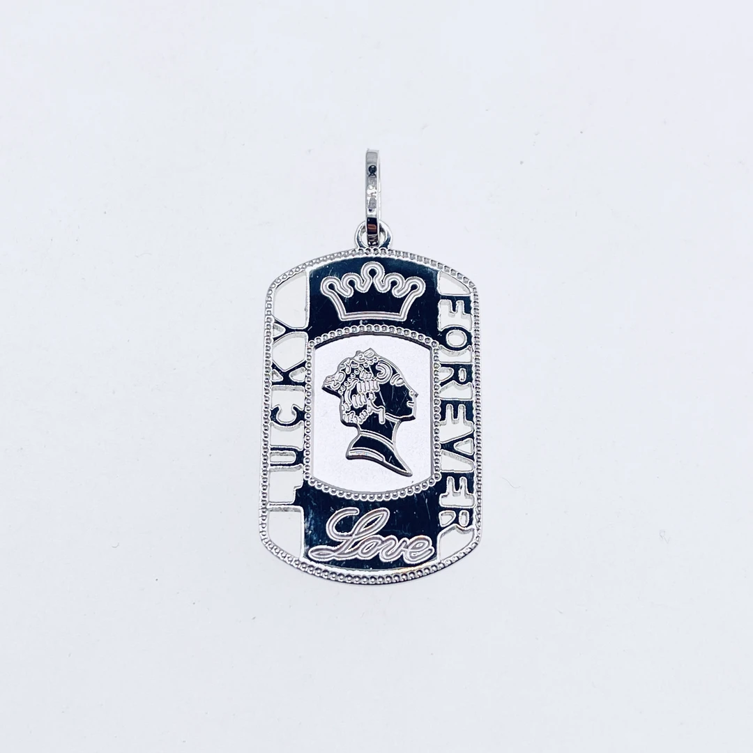 铂金Pt950英文镂空女王方牌吊坠3.56克