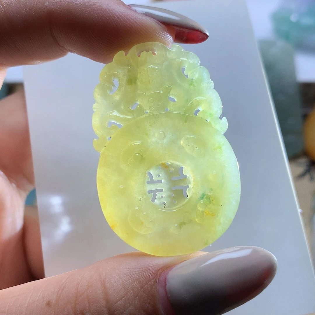 未镶嵌定制翡翠黄*椒