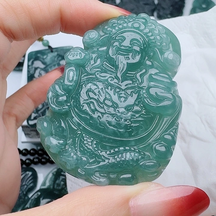 颈饰未镶嵌翡翠天然的A货翡翠多样性发其一