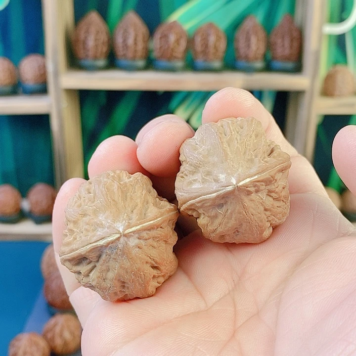 文玩核桃吊坠048小包子37尺