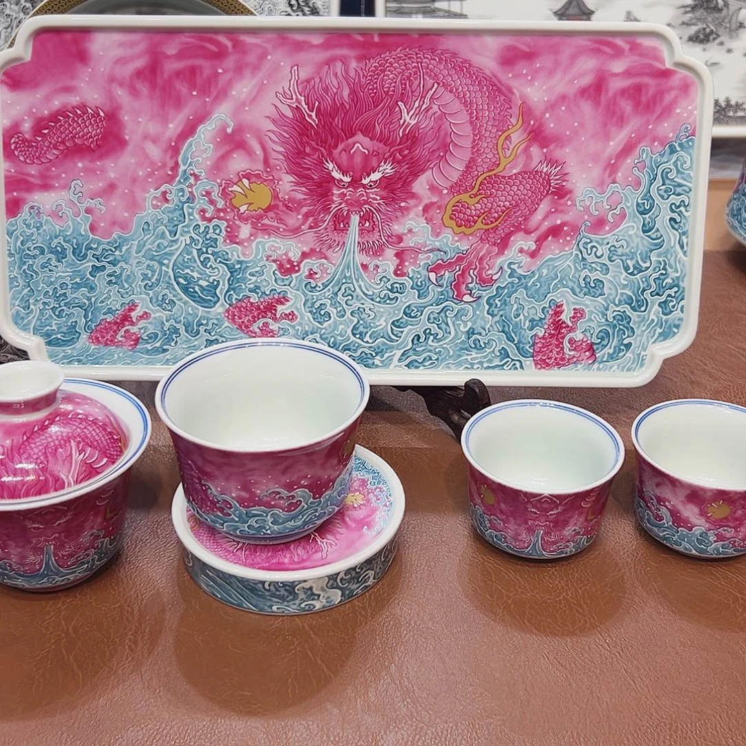 摆件景德镇陶瓷研究所工作的