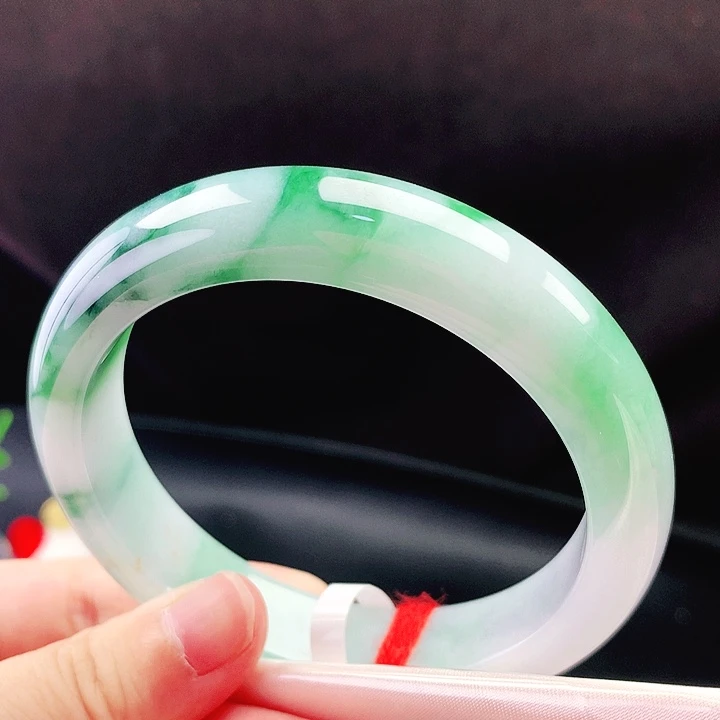 翡翠未镶嵌手镯60圈