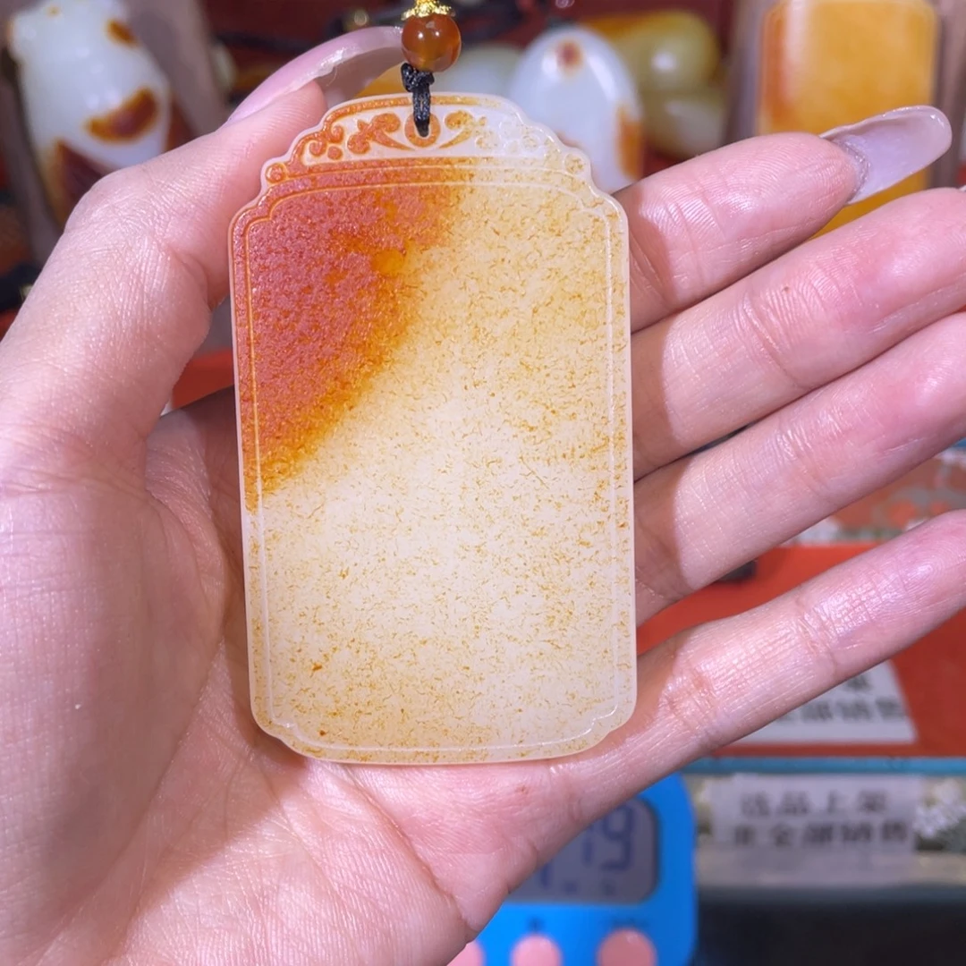 我***。和田玉未镶嵌把件