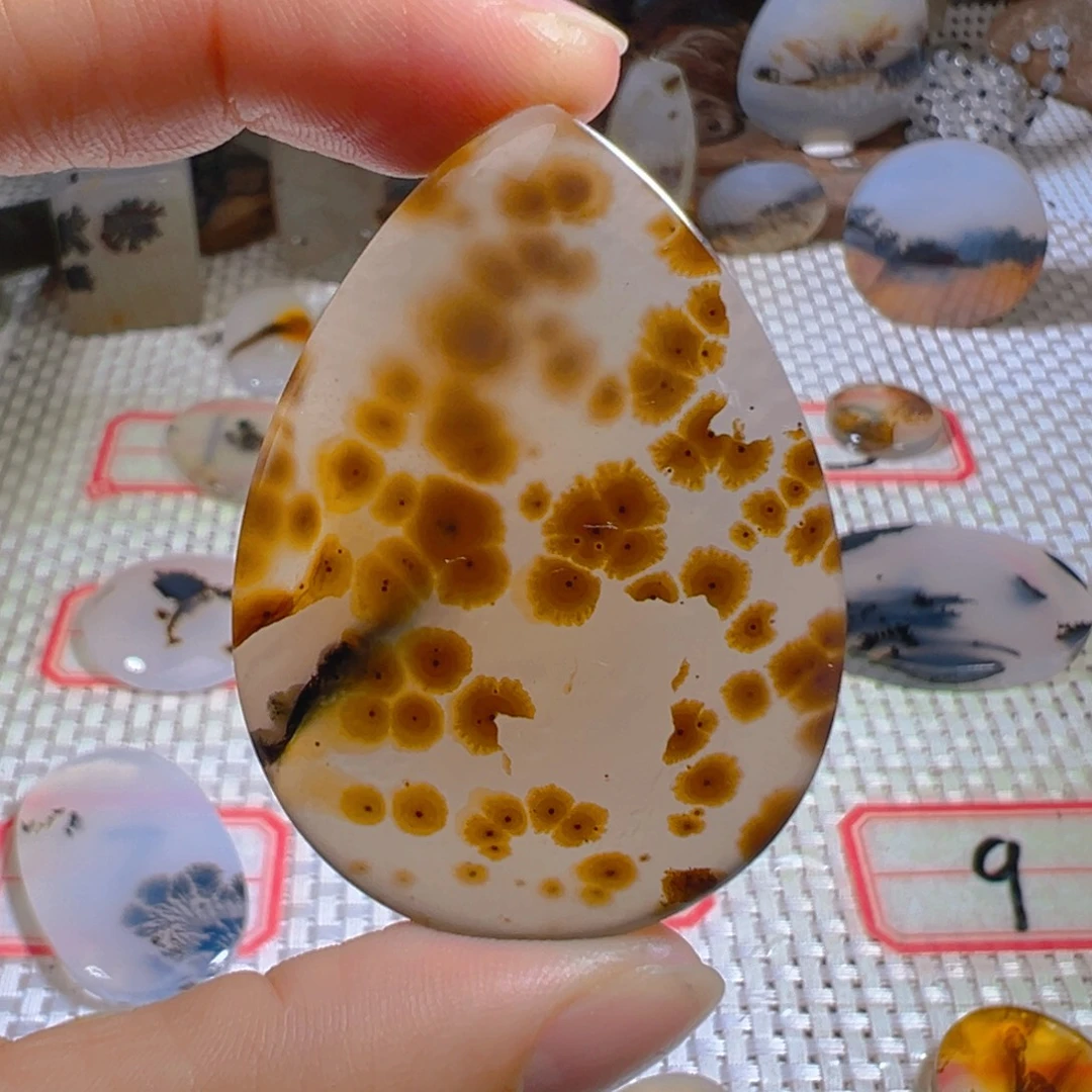 未镶嵌颈饰玛瑙/玉髓