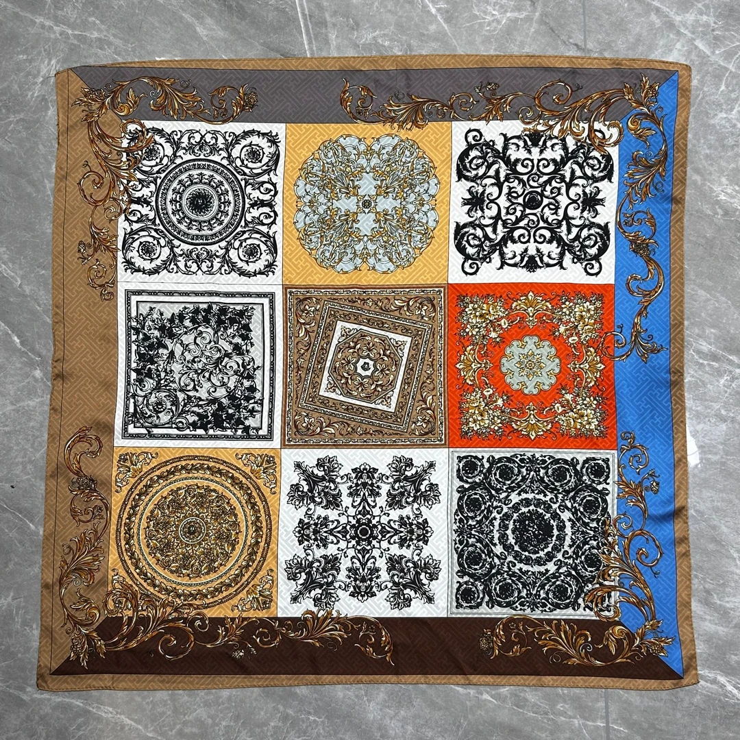 （方格巴洛克图腾）弹力醋酸缎65*65左右方巾