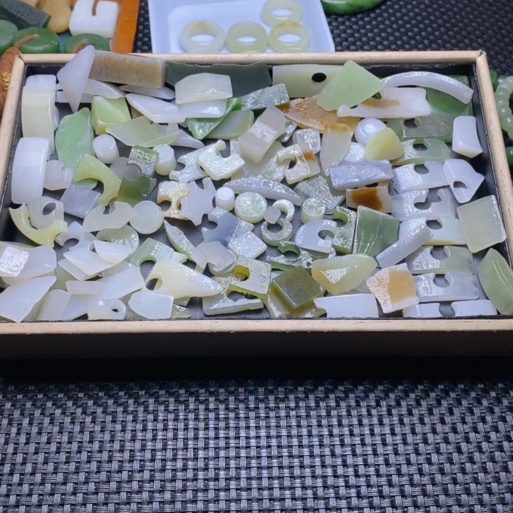 和田玉（糖玉）珠宝半成品未镶嵌