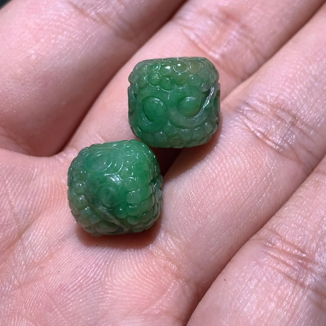 翡翠挂件未镶嵌横**峰