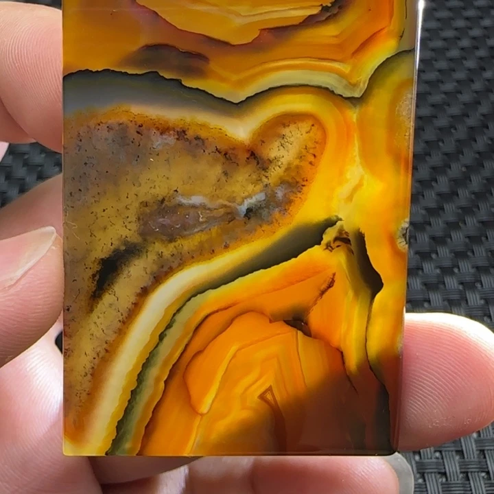 巨***生玛瑙/玉髓颈饰未镶嵌