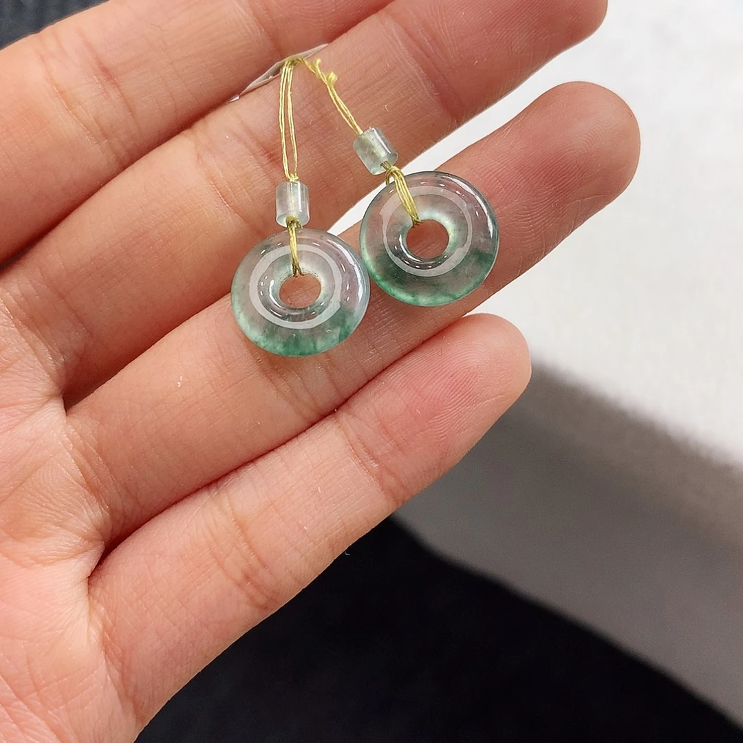 翡翠未镶嵌戒指甜甜圈