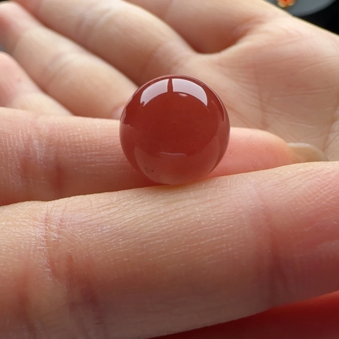 南红玛瑙未镶嵌圆珠13.2，有洞纹