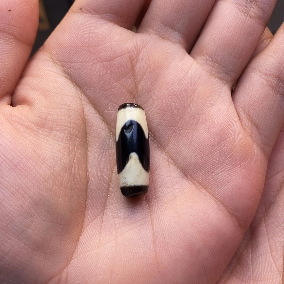 这***e玛瑙/玉髓未镶嵌极致仿纯牙牙