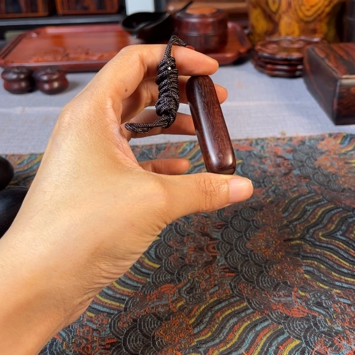 贡木祁*印度小叶紫檀挂件