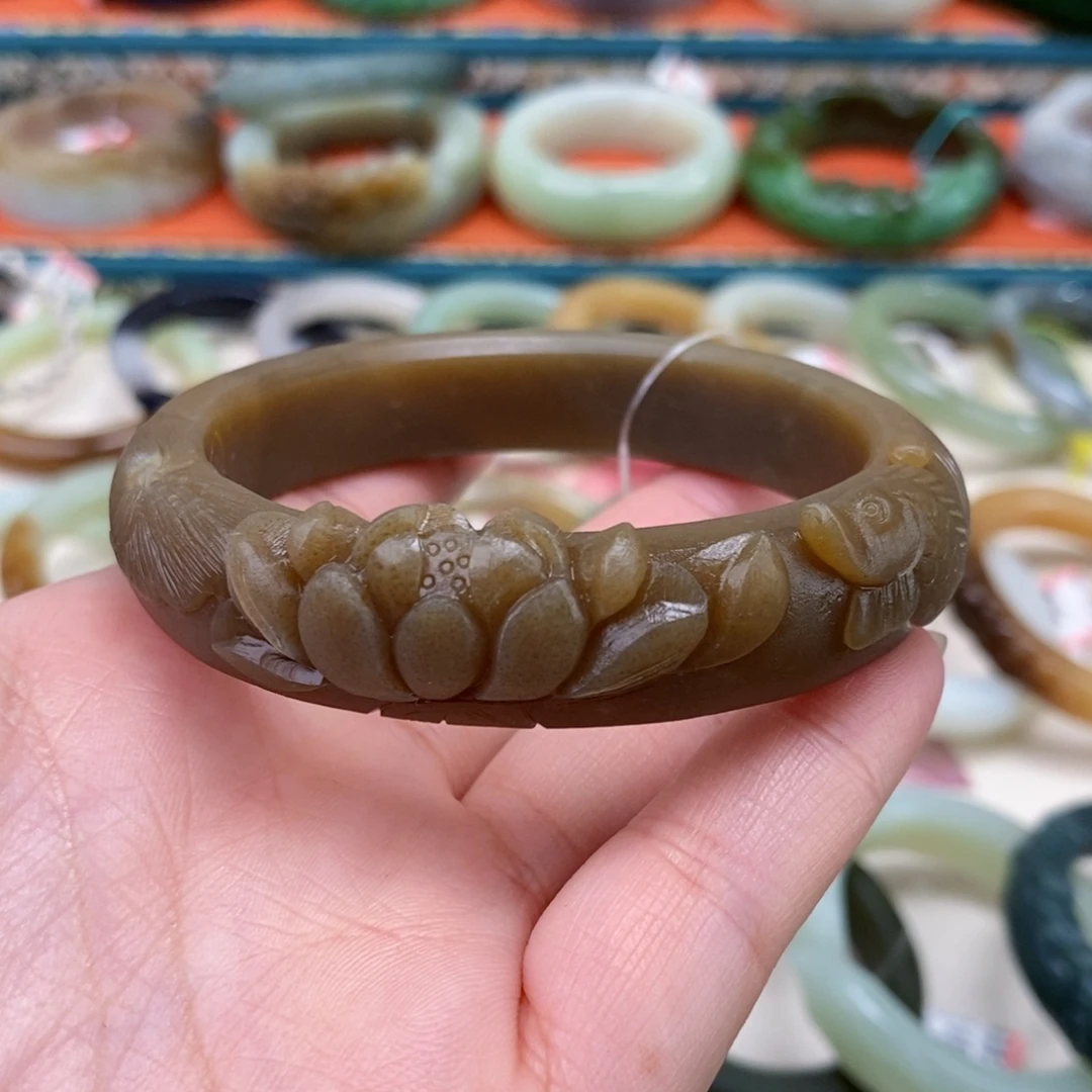 和田玉未镶嵌手镯61.3定制