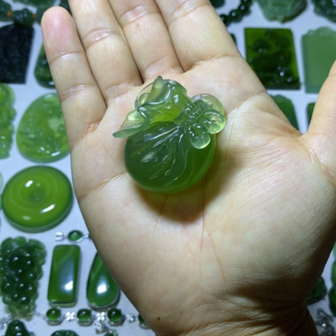 【闪购商品】未镶嵌蛇纹石玉颈饰
