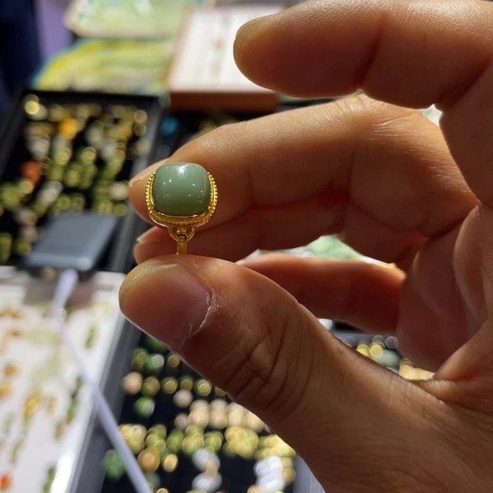 和田玉银S925镶嵌耳饰