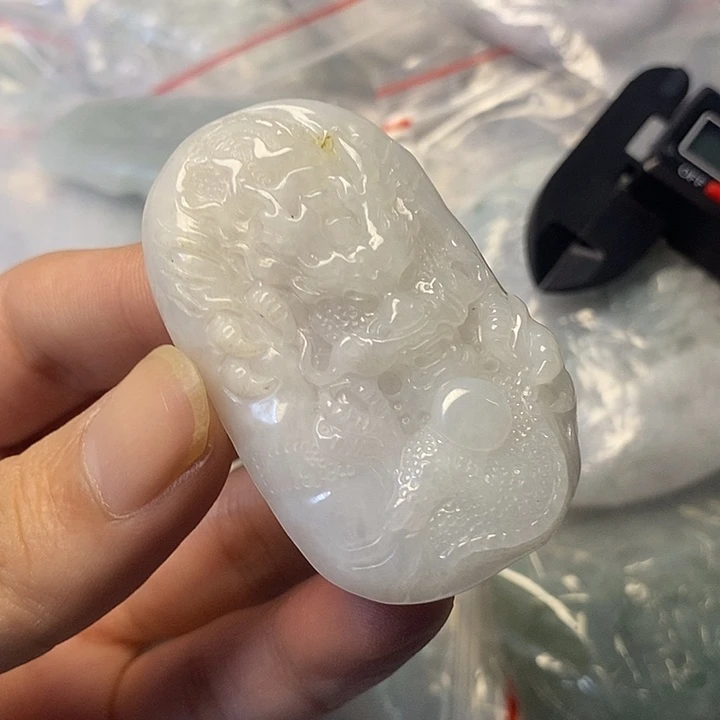 翡翠未镶嵌颈饰天然翡翠A货