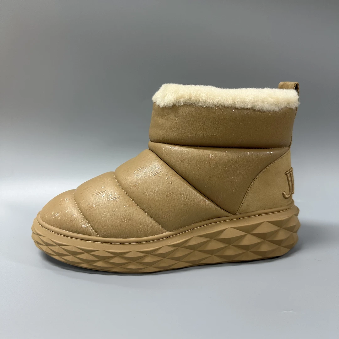 JIMMY CHOO/吉米周 J121 棕色百搭短靴 时尚潮流