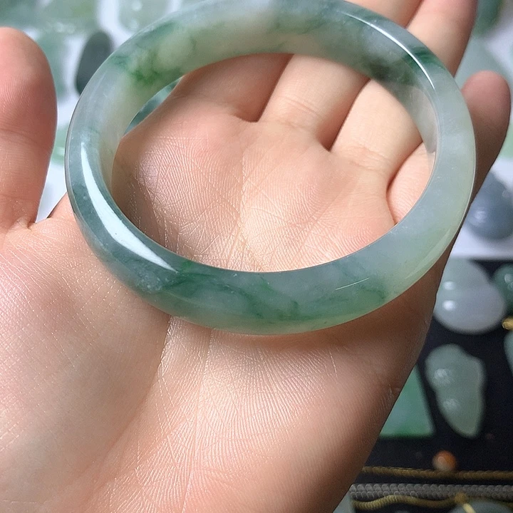 陳****翡翠未镶嵌挂件翡翠8