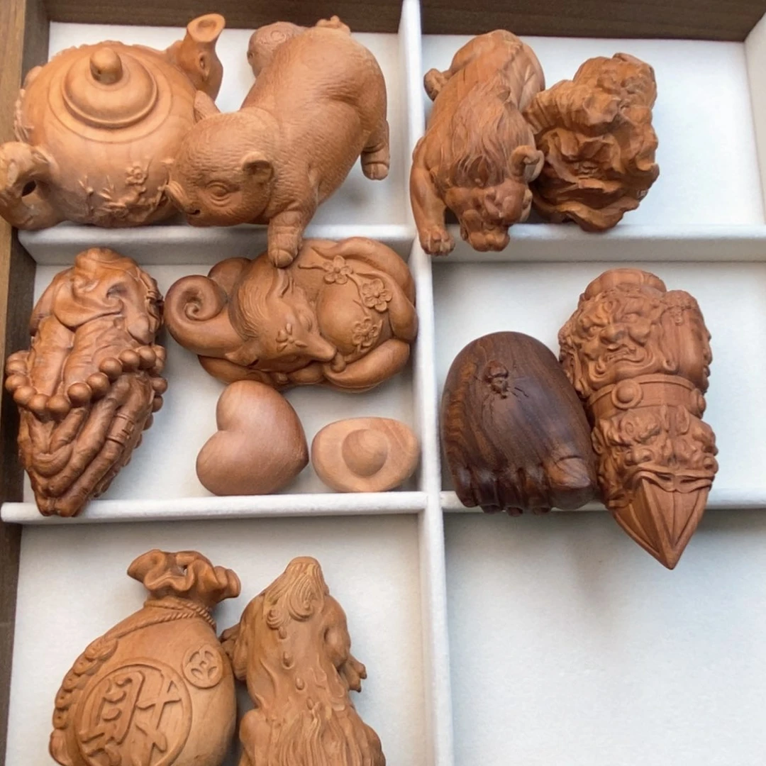 阿*黑肉脚 金刚锥是焦糖，其余奶香，打包折扣