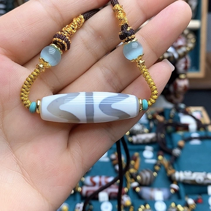 玛瑙/玉髓颈饰合金