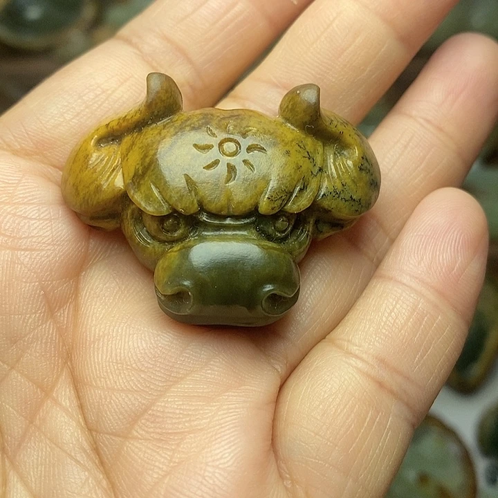 岫岩河磨玉（透闪石质玉）未镶嵌颈饰