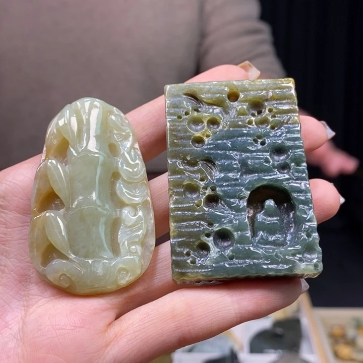 岫岩河磨玉（透闪石质玉）颈饰未镶嵌