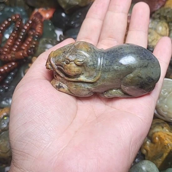 岫岩河磨玉（透闪石质玉）未镶嵌挂件