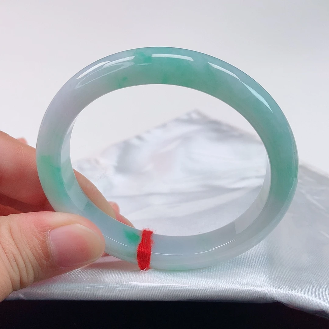 翡翠手镯未镶嵌55贵妃