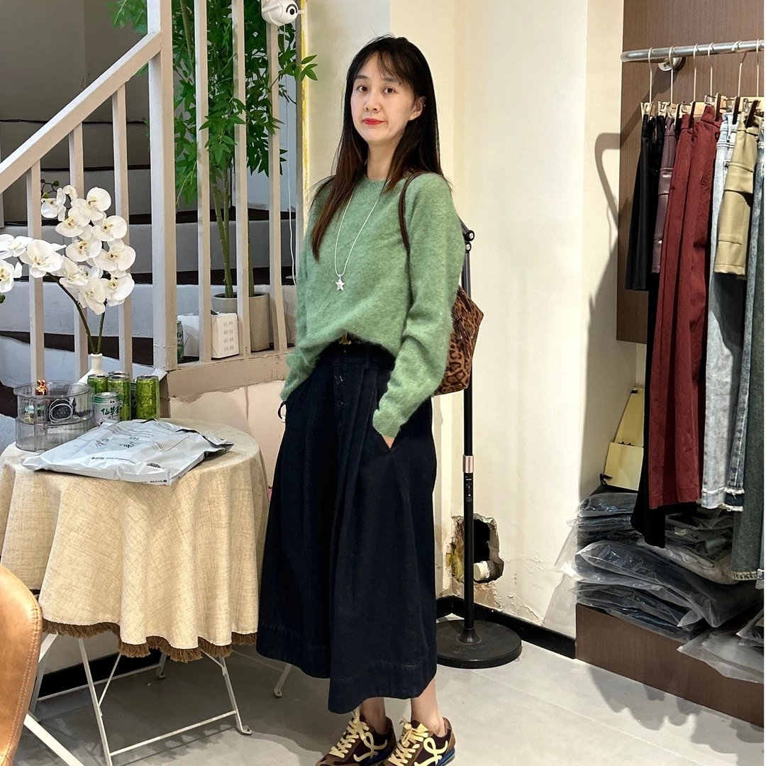 2025花白盆原木森林绿高品质抓绒保暖羊毛衫